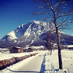Ski- Und Winterparadis Tiroler Zugspitz Arena Apartment *
