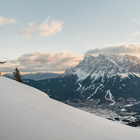 Gipfelblick- Tiroler Zugspitze Arena In * ביברוויר