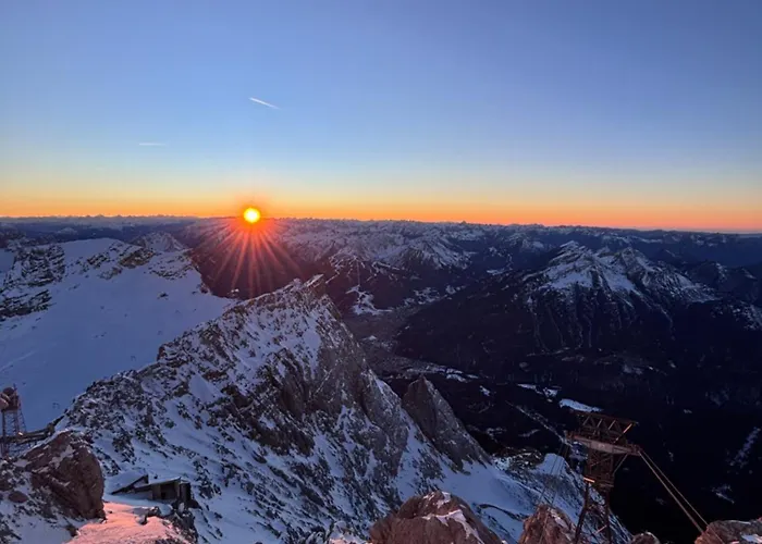 Gipfelblick- Tiroler Zugspitze Arena In ببيرفيير